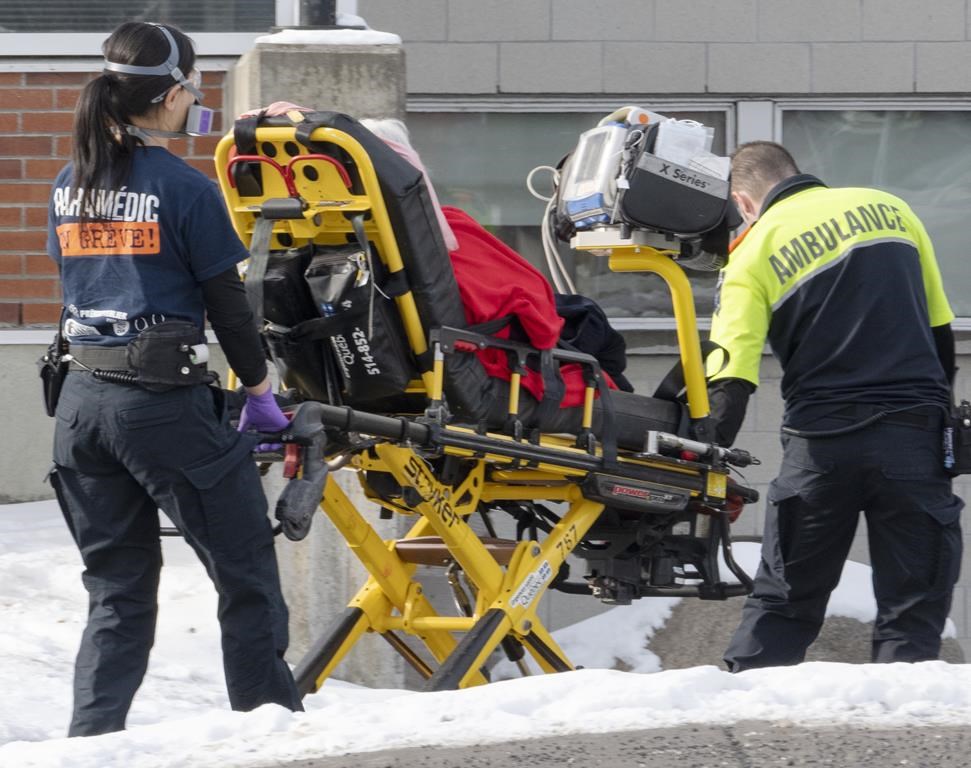 Entente de principe avec Québec pour 600 ambulanciers paramédicaux