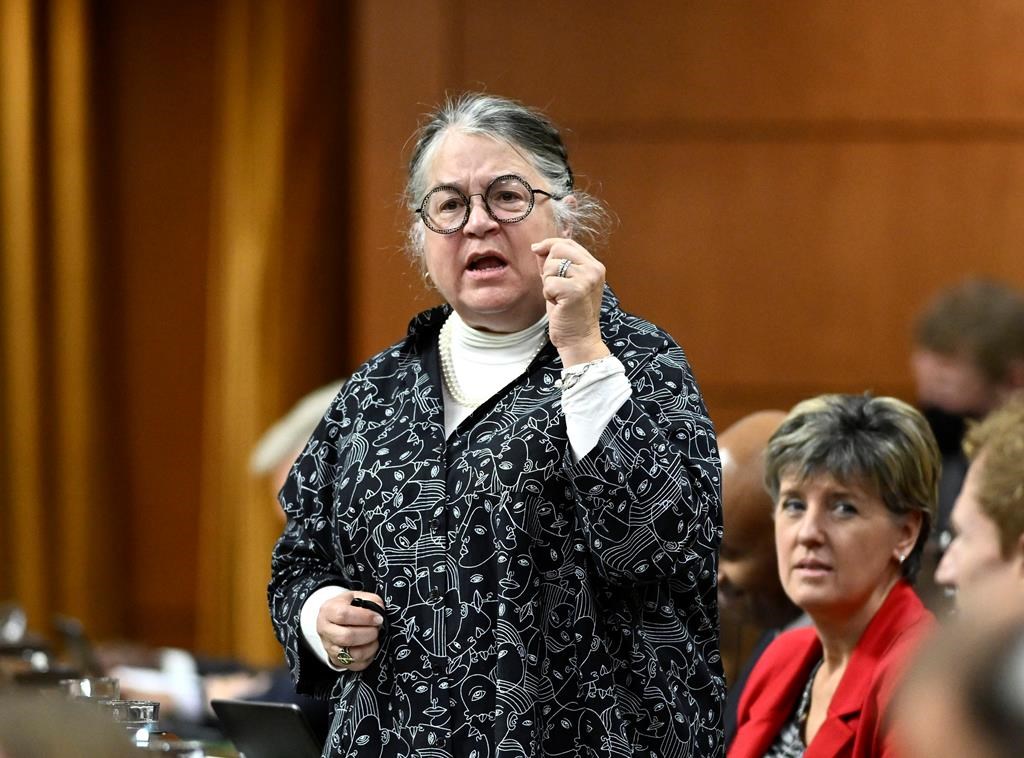 Diane Lebouthillier dit ne pas avoir «du tout» contredit la vérificatrice générale