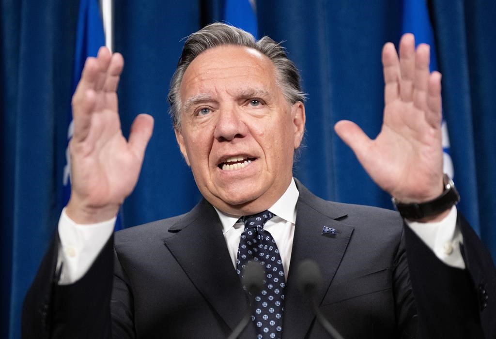Devant la pénurie de main-d'œuvre, Legault invite les syndicats à être plus flexibles
