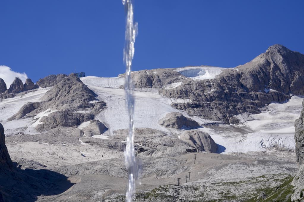 C.-B.: un policier tué et un autre grièvement blessé lors d'une avalanche