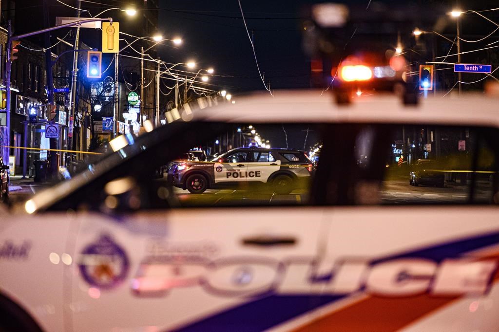 Des associations policières s'inquiètent de la violence contre la police au Canada