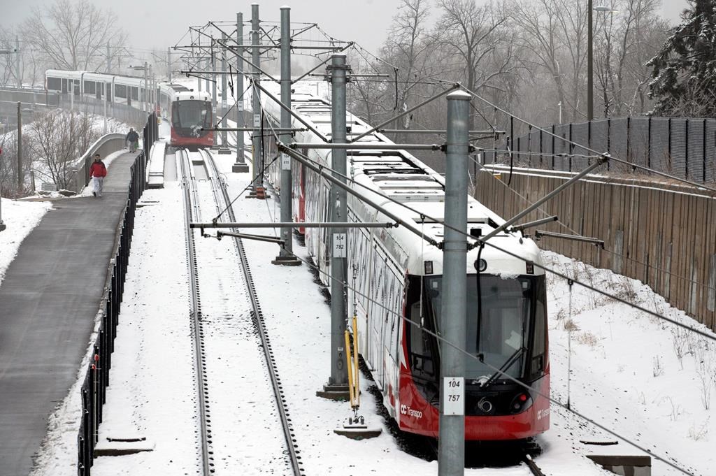 Une partie du transport léger sur rail à Ottawa est fermée à cause du verglas