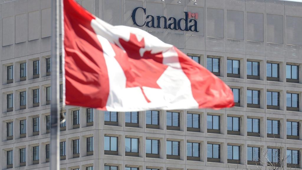 Un sifflet, une montre et l’ADN identifient un soldat canadien 106 ans après sa mort