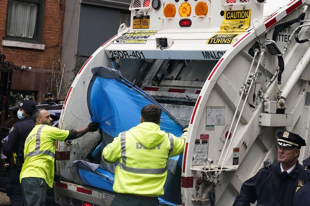 Un homme retrouvé blessé dans un camion à ordures à Calgary