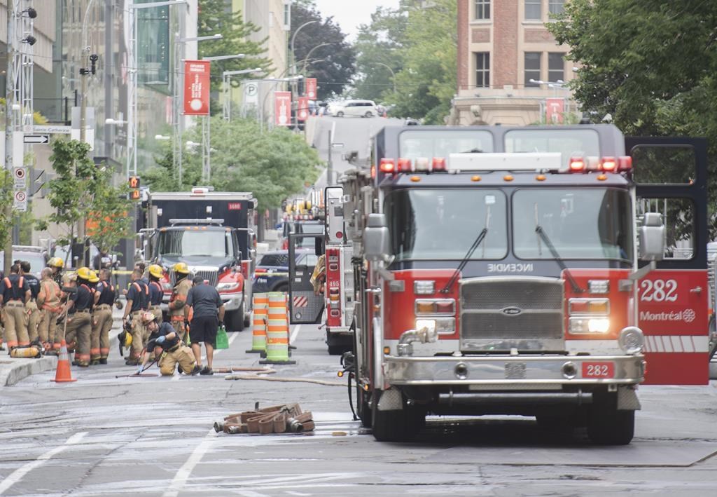 Incendie dans un immeuble à logements à Montréal: une femme découverte inconsciente