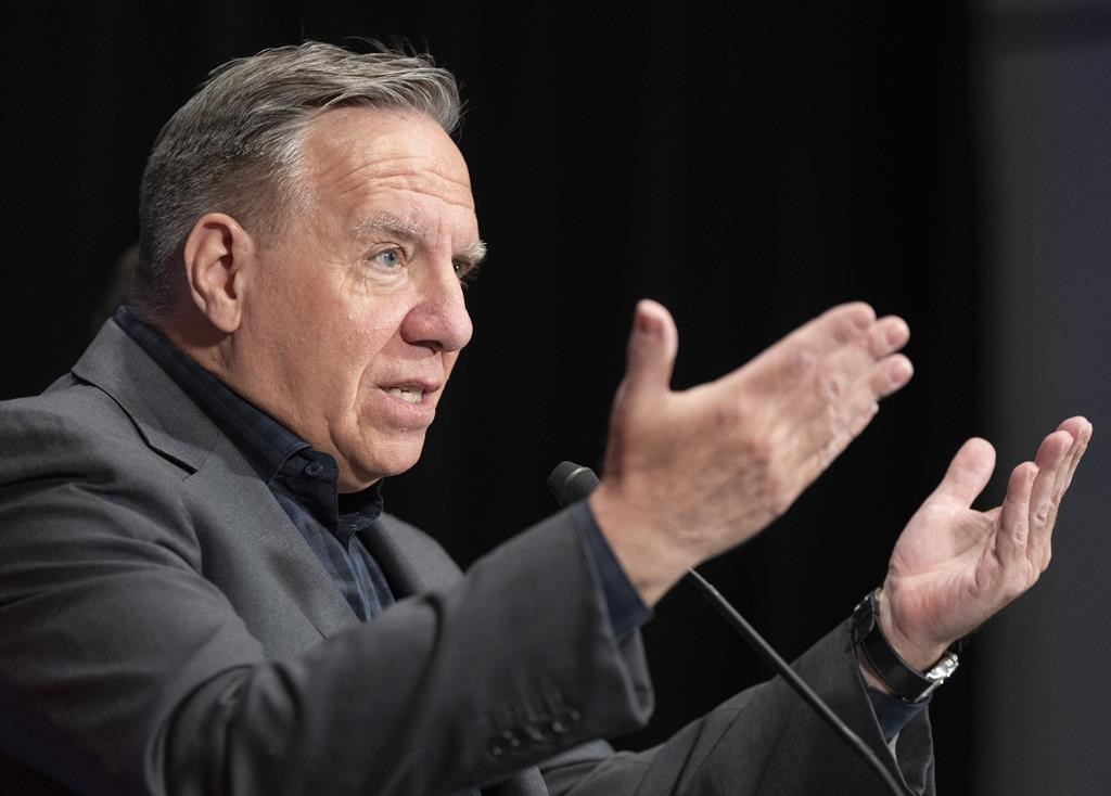 Legault compte pénaliser les entreprises plus polluantes