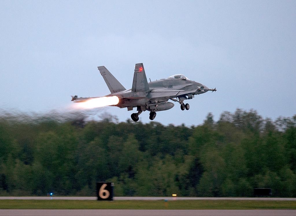 Les CF-18 canadiens n'ont pas les missiles utilisés pour abattre les objets volants