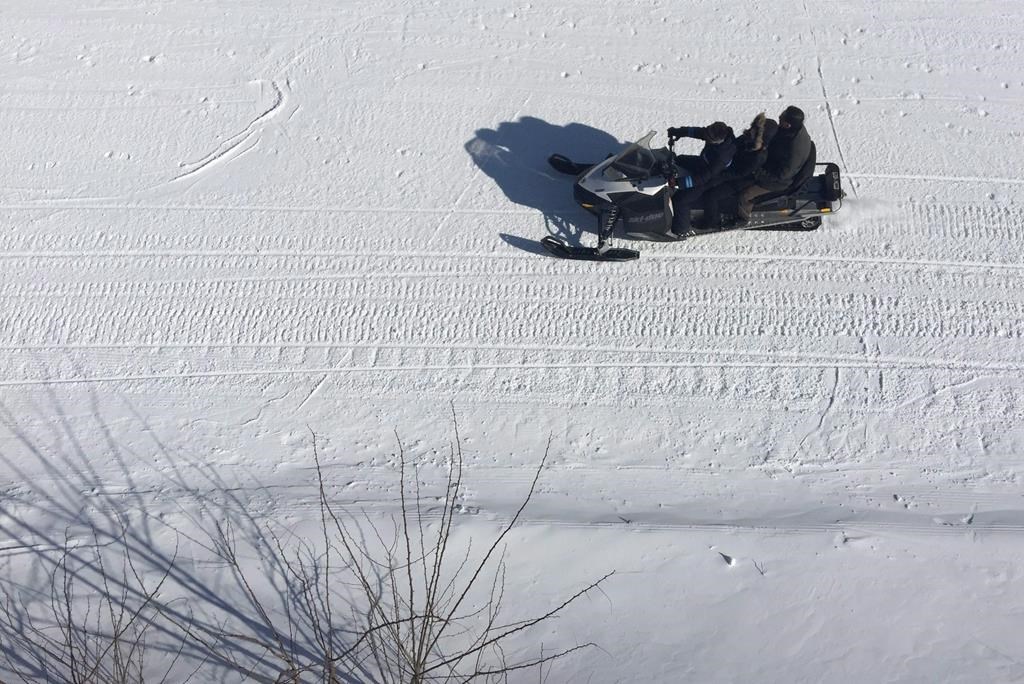 Un motoneigiste perd la vie à New Carlisle, en Gaspésie