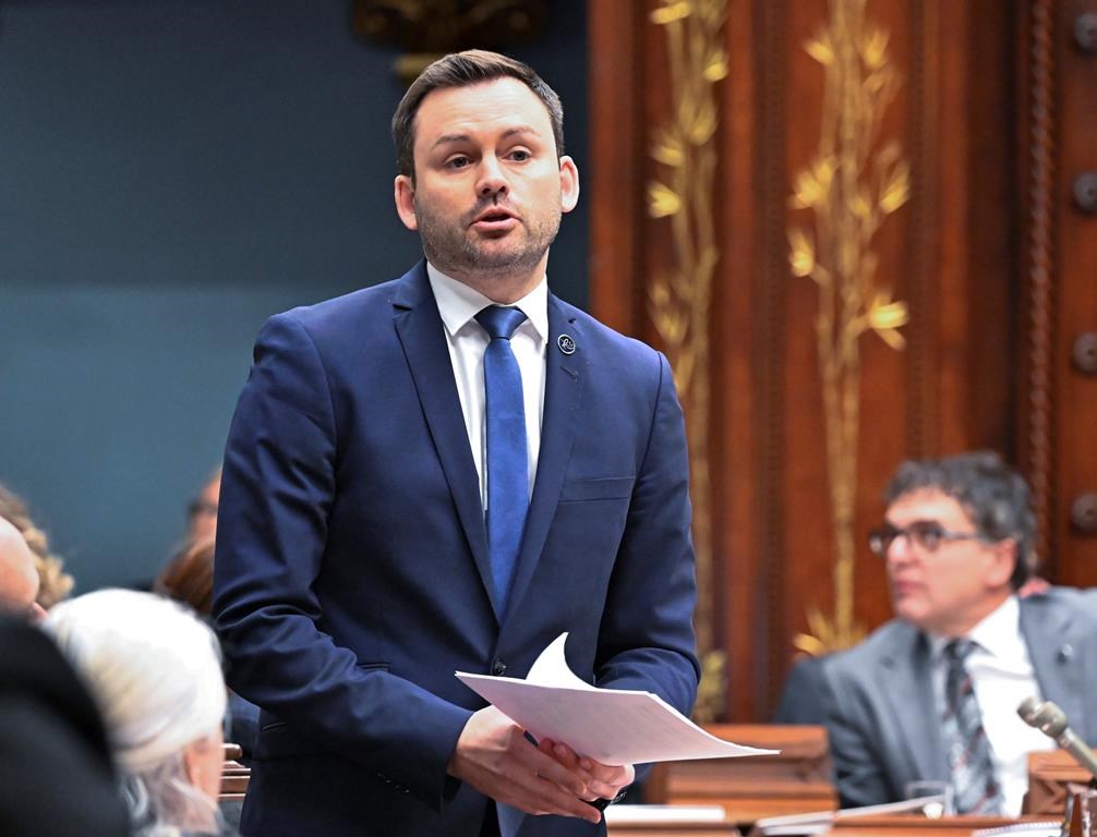 Partielle dans Saint-Henri—Sainte-Anne: la CAQ fait campagne sur les baisses d'impôt