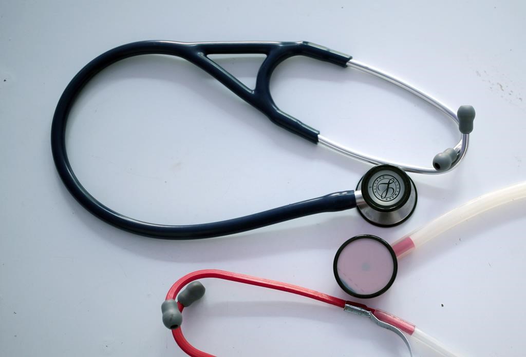 Un médecin de Maniwaki radié pour cinq ans en raison d'une liaison avec une patiente