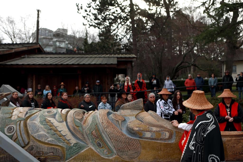 Un totem retiré sans permission en 1913 pour aller au musée en C.-B. sera restitué