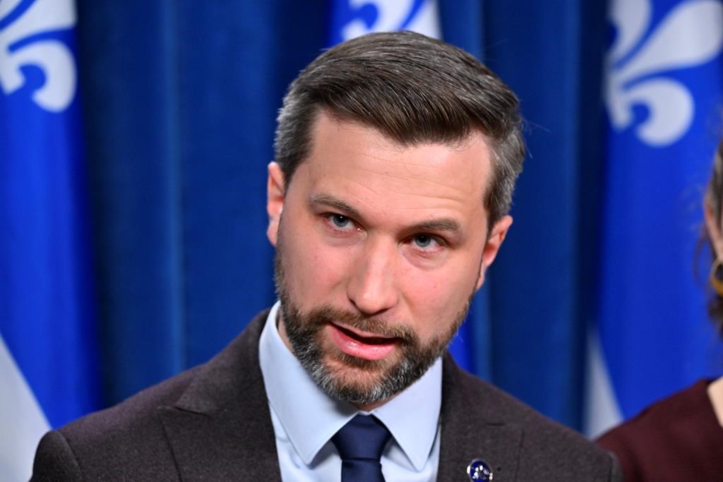 Québec solidaire ne portera pas plainte contre le chroniqueur Gilles Proulx