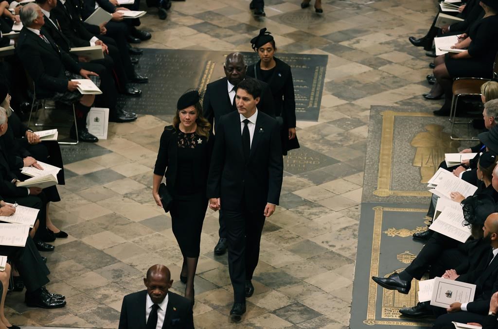 Trudeau a séjourné dans une suite à 6000 $ la nuit pour les funérailles de la reine