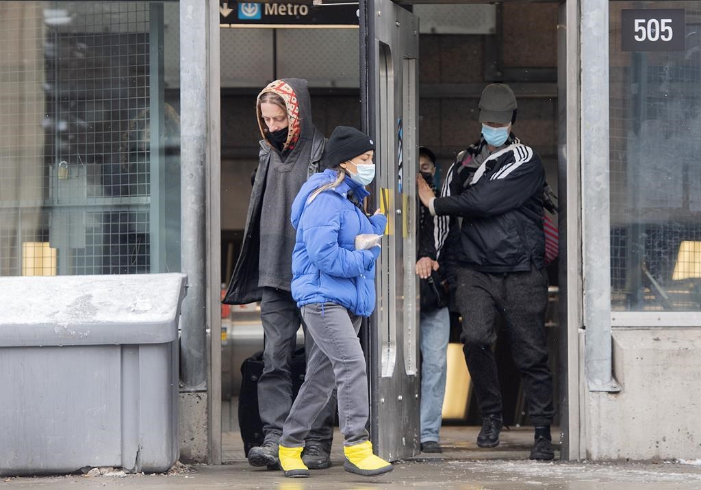 Québec annonce 11 décès liés à la COVID-19; légère baisse des hospitalisations