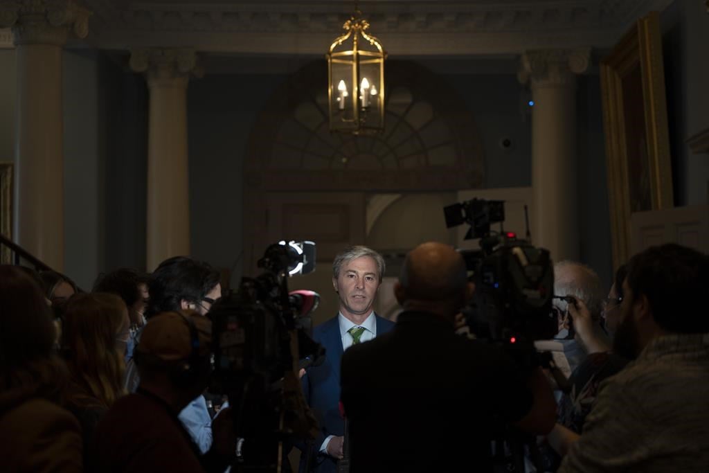 L'opposition libérale et un grand syndicat en N.-É. réclament une réforme fiscale