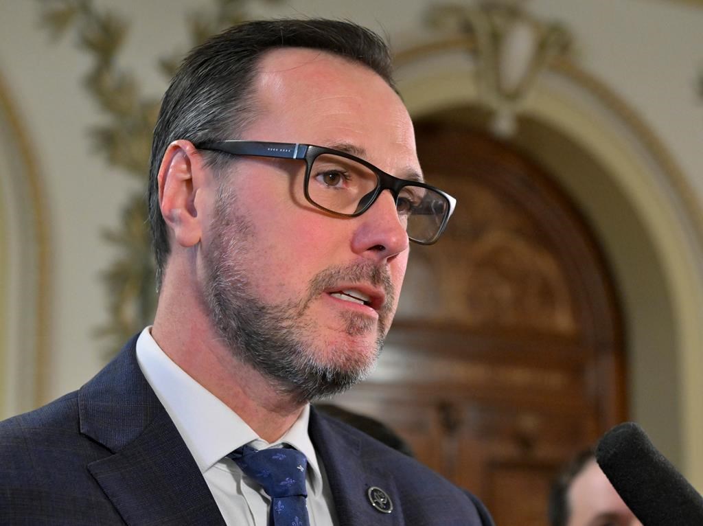 Des ministres caquistes à la rencontre de jeunes pour freiner le déclin du français
