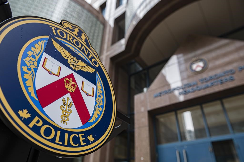 La police arrête 42 personnes qui seraient impliquées dans un trafic d'armes à feu