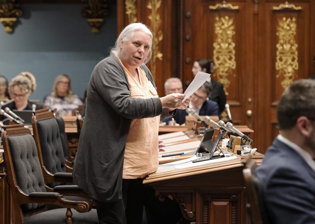 Manon Massé dénonce un projet pilote pour contrer l'intoxication dans les bars