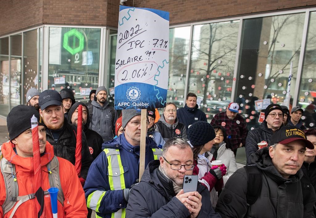 Alerte: Fonctionnaires fédéraux et Agence du revenu: grève le 19 à défaut d'entente
