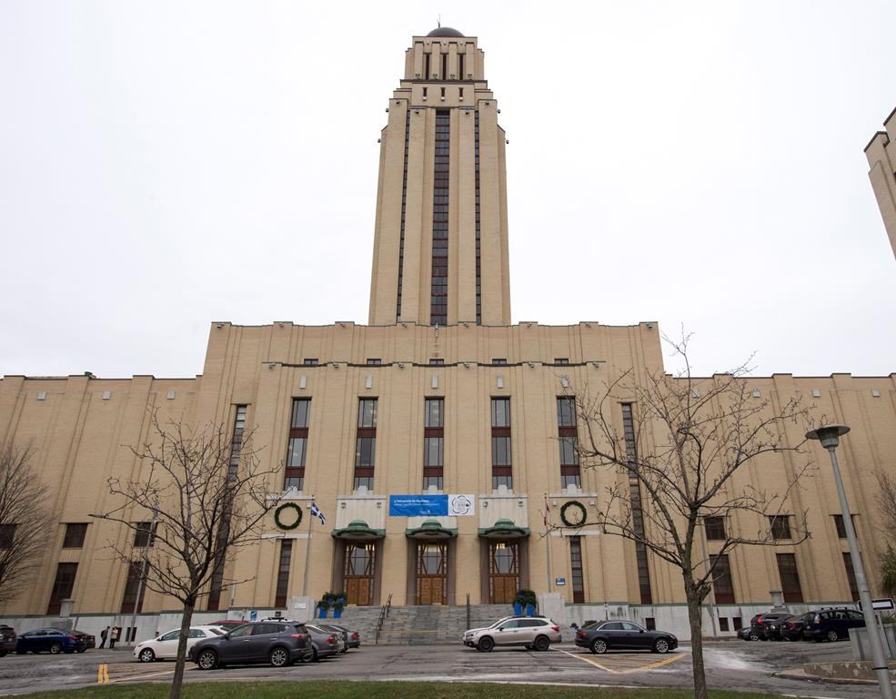 L'Université de Montréal examine toujours ses options concernant le don chinois