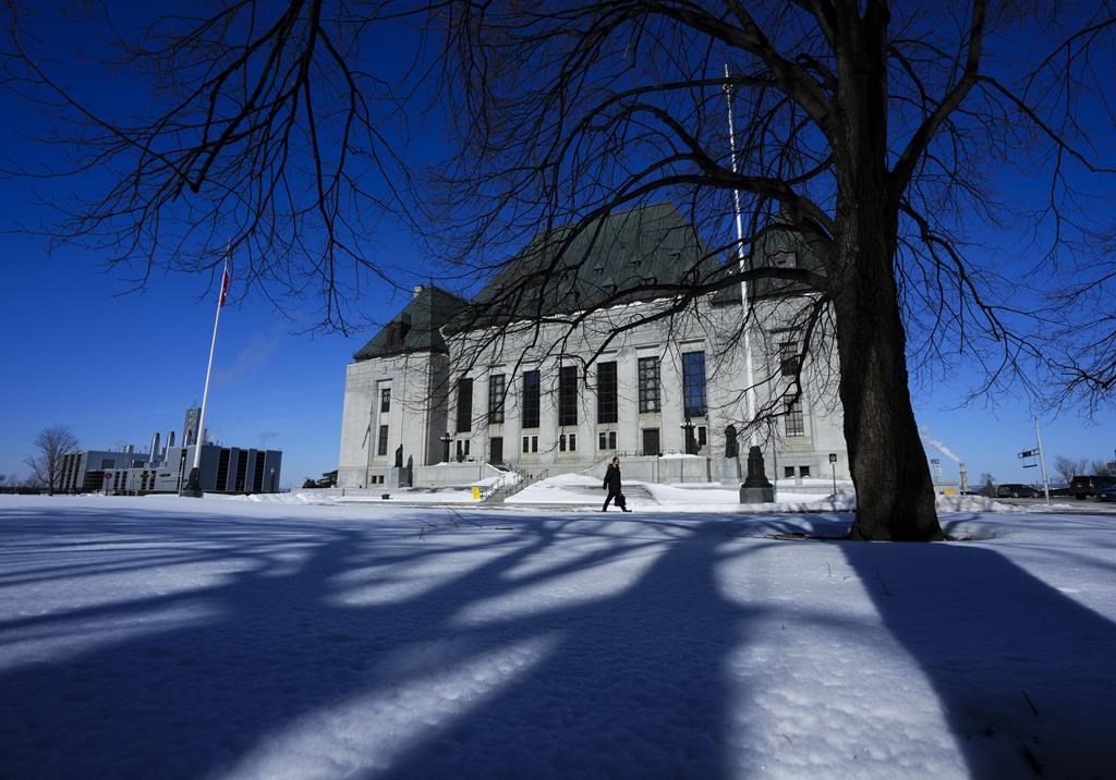 Lettres de mandat: L'Ontario conteste une «incursion» indue dans le Cabinet
