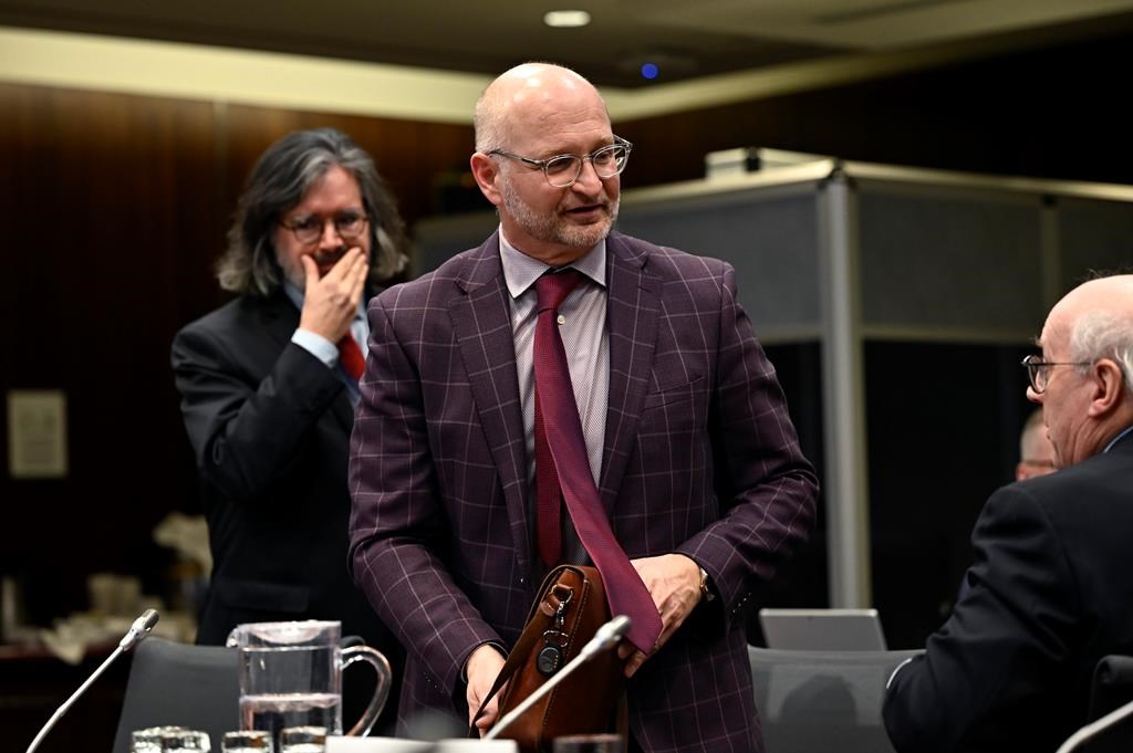 Le ministre Lametti reconnaît les lacunes de son plan sur les droits des Autochtones