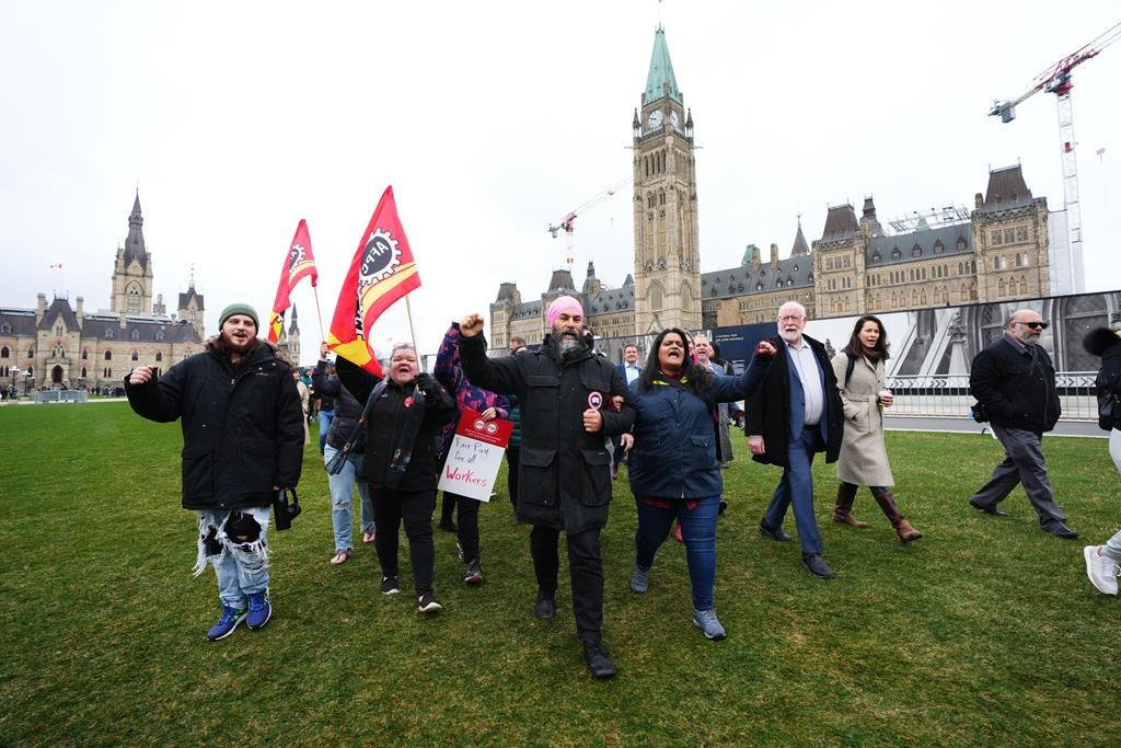 Premier jour de grève pour des milliers de fonctionnaires fédéraux