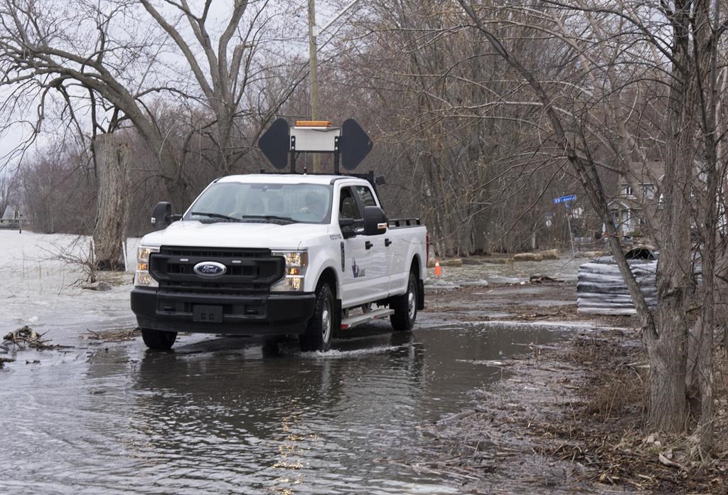 Des villes lancent une alerte aux inondations à cause des précipitations prévues