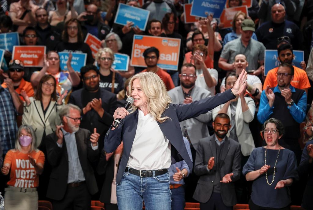 La campagne entre dans son dernier droit en Alberta en vue des élections de lundi