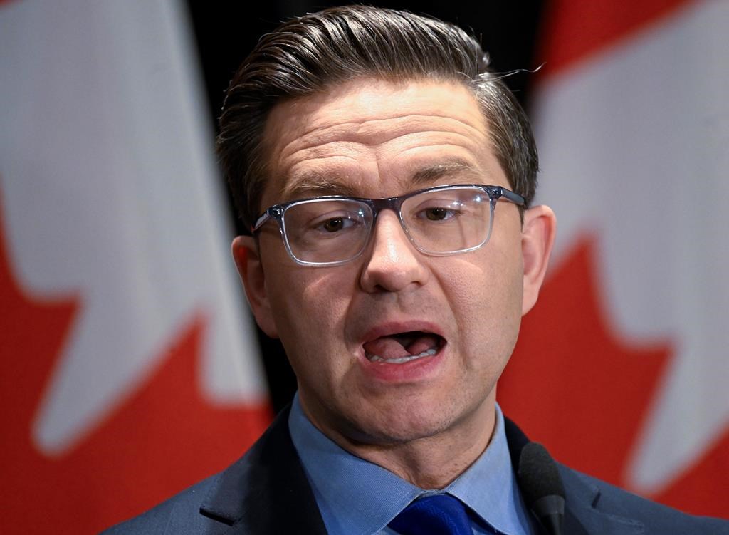 «Trudeau a tué le 3e lien», lance Pierre Poilievre