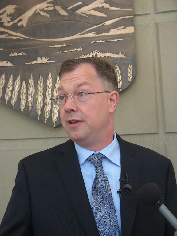 Deux avocats accusés d'avoir fait suivre un juge au Manitoba