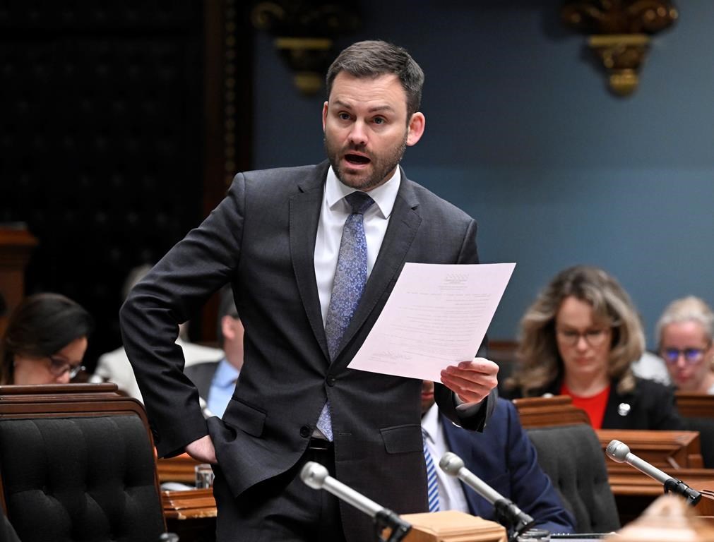 Référendum de 1995: le PQ demande un échéancier et un processus au DGEQ