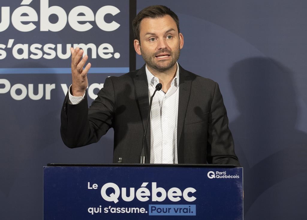 Paul St-Pierre Plamondon dit aux militants bloquistes sentir un momentum