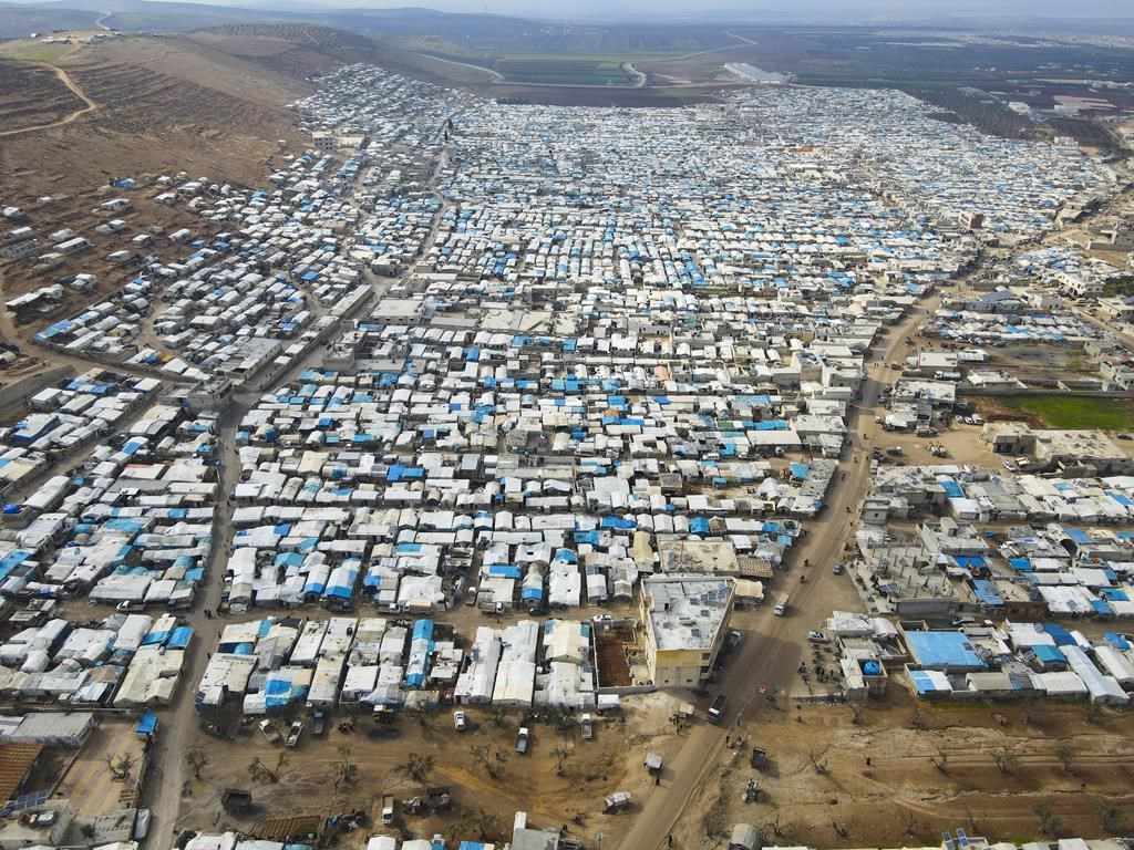 Les efforts reprennent pour rapatrier deux femmes et trois enfants détenus en Syrie