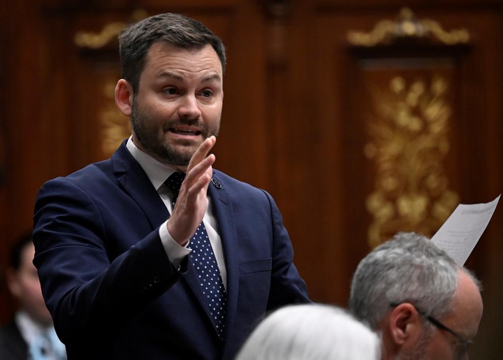 Hausse de l'immigration: une autre promesse brisée, dénonce Paul St-Pierre Plamondon