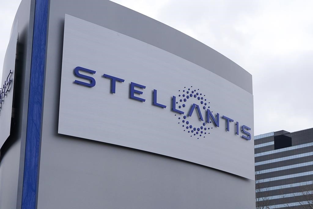 Doug Ford «déçu» par le fédéral dans le dossier de l'usine de Stellantis