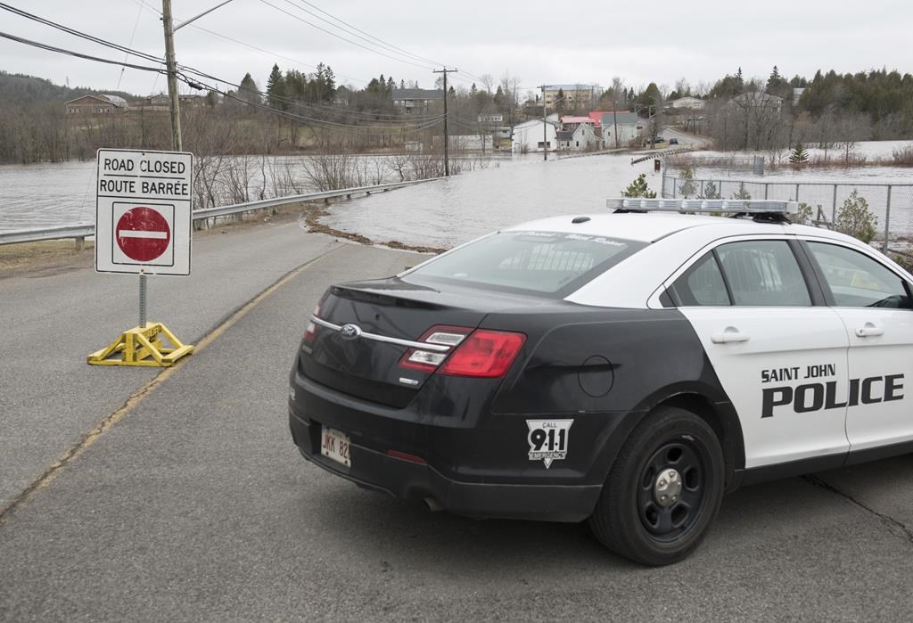 NB: émission d'un mandat d'arrestation pancanadien contre un homme âgé de 26 ans