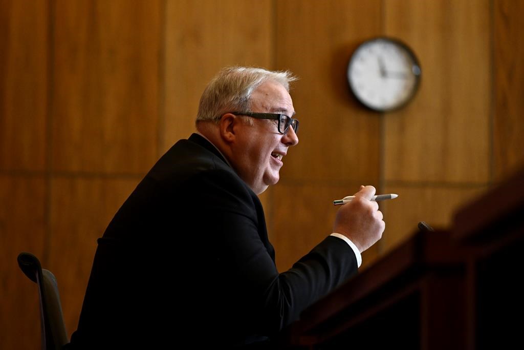 L'ombudsman surveille de près le recouvrement de prestations COVID par l'ARC
