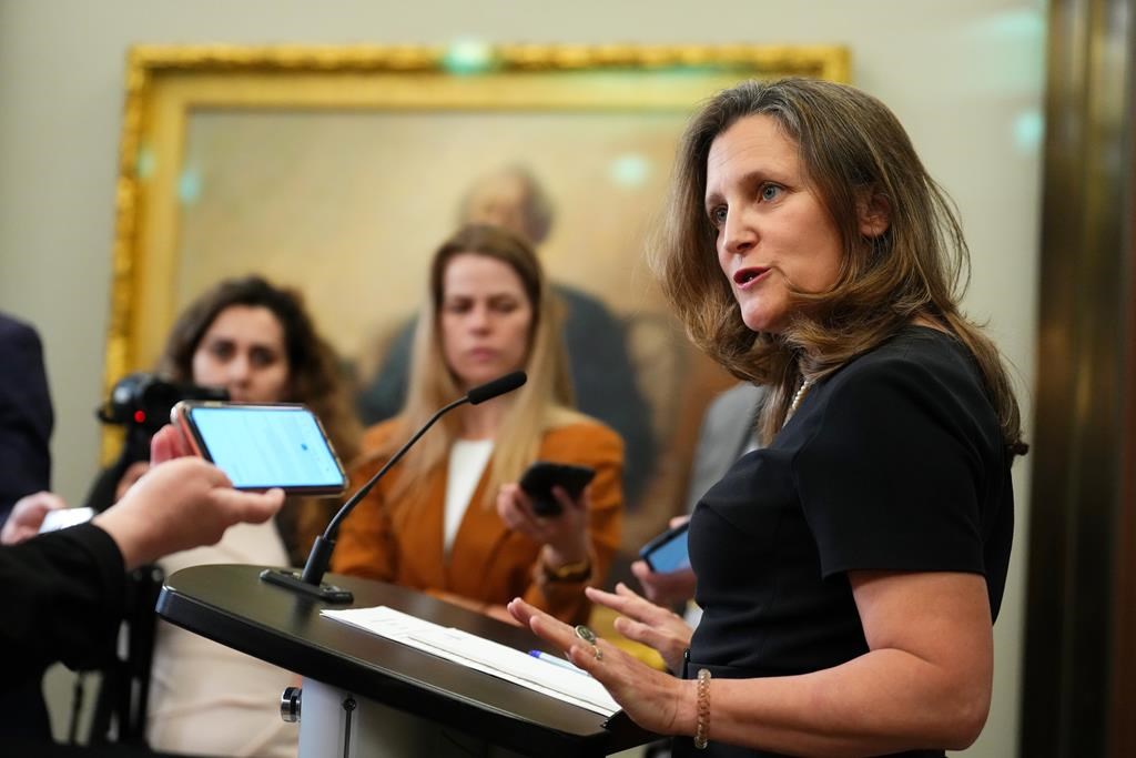 Le Canada interrompt ses activités à la Banque asiatique d'investissement
