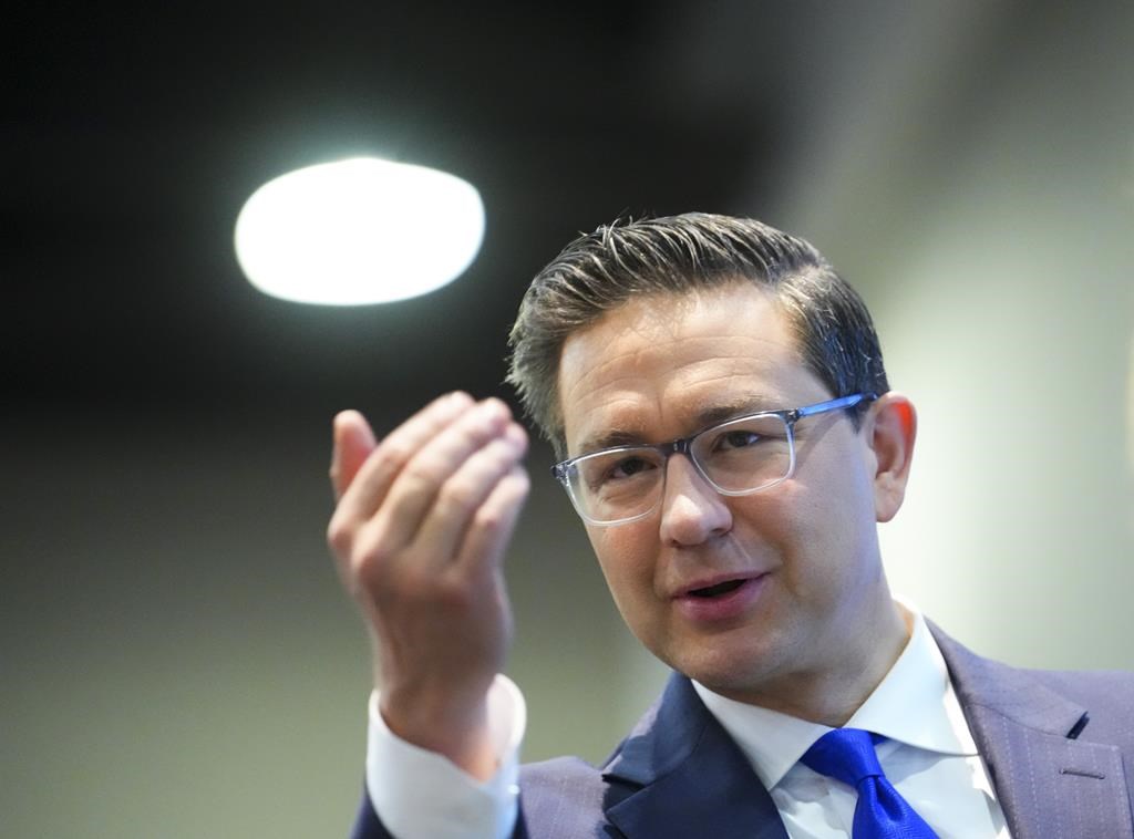 Manitoba: campagne de Pierre Poilievre à Portage-Lisgar contre Maxime Bernier