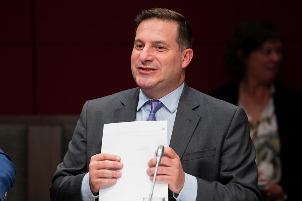 Les conservateurs réclament à nouveau la démission de Mendicino