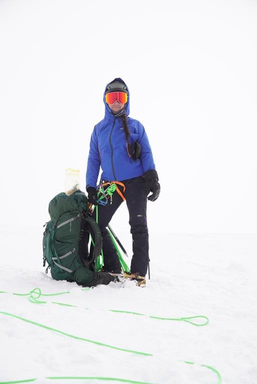 Malgré un revers, l'alpiniste Marie-Pier Desharnais revient triomphante d'Alaska
