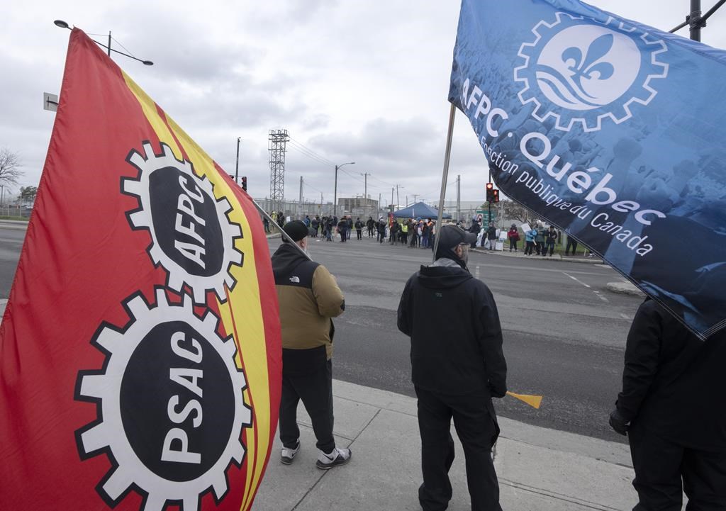 Les conventions collectives de 177 000 fonctionnaires fédéraux sont entérinées