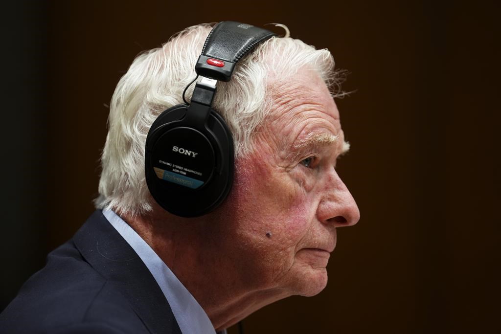 David Johnston remet son rapport et quitte officiellement son poste de rapporteur