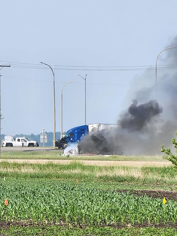 Un accident de la circulation aurait fait au moins 10 morts jeudi au Manitoba