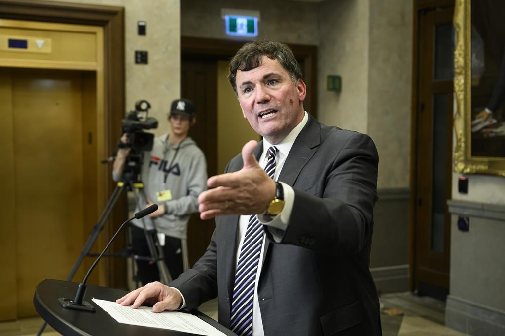 LeBlanc estime que le N.-B. a fait erreur sur l'orientation sexuelle dans les écoles