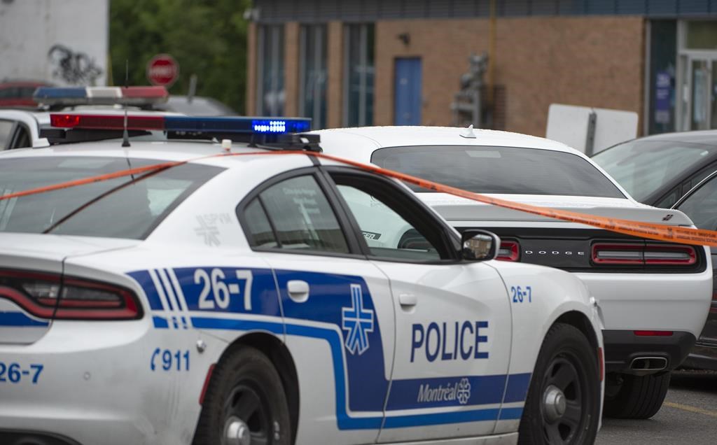 Une jeune piétonne perd la vie après avoir été heurtée par un conducteur à Montréal