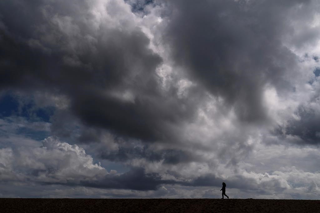 De la rotation dans les nuages a été observée à deux endroits au Québec lundi