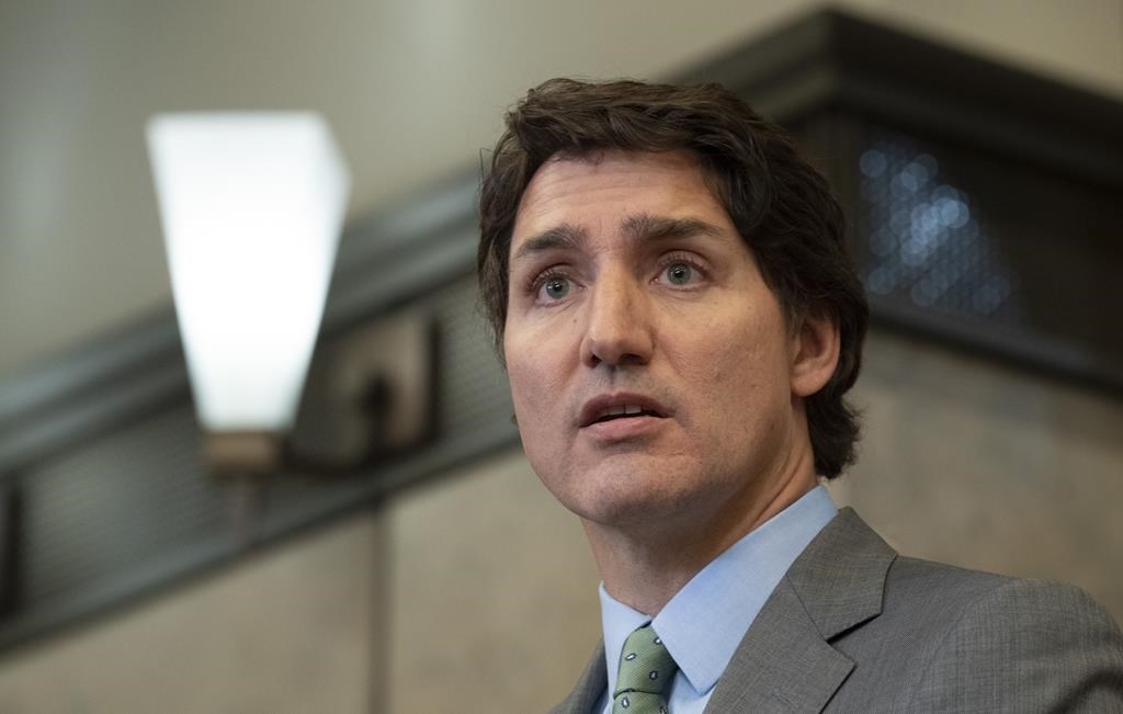 Incendies de forêt: l'aide internationale restera disponible cet été, promet Trudeau