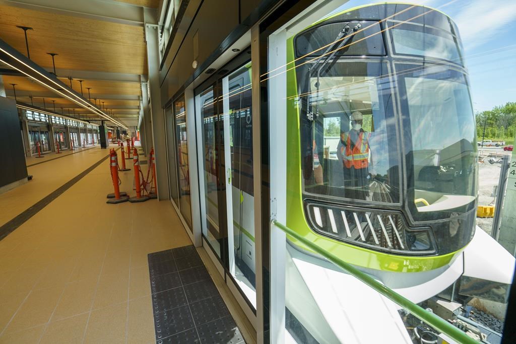 Avant même un premier départ, l'ARTM doit encaisser une hausse de tarif pour le REM